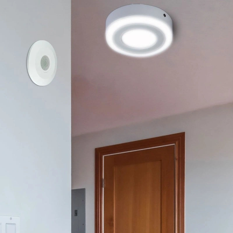 V-Tac SKU 5086 VT-8027 sensore di movimento PIR a infrarossi. Installazione a plafone. Campo di rilevamento a 360 gradi e una distanza massima di 8 metri. Colore bianco.