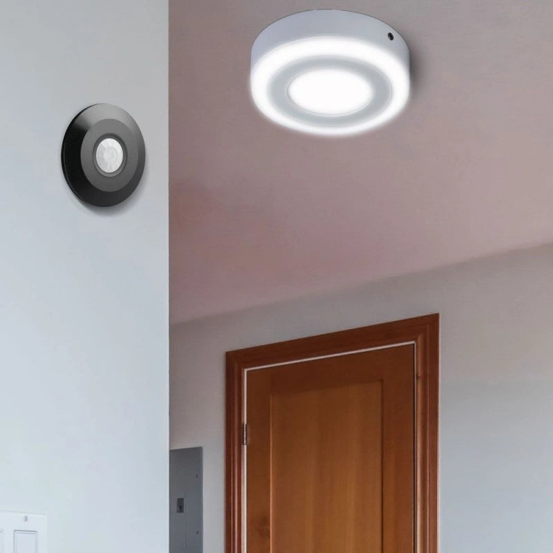 V-Tac SKU 5087 VT-8027 sensore di movimento a infrarossi. Campo di rilevamento a 360 gradi e una distanza massima di 8 metri. Montaggio a plafone. Colore nero.