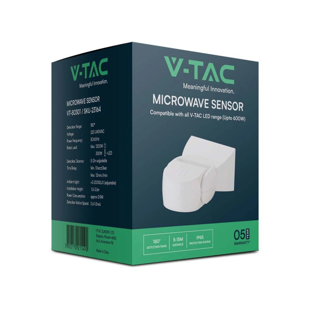 V-Tac SKU 23164 VT-80301 sensore di movimento a microonde. Il rilevamento del movimento copre un ampio angolo di 180 gradi con una distanza regolabile tra 5 e 15 metri- Montaggio a parete. Colore bianco.
