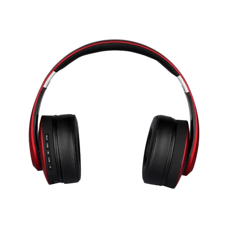 V-Tac SKU 7732 cuffie per ascoltare musica senza fili bluetooth. Con testa regolabile. Colore rosso. Con custodia. Autonomia di 12 ore. Tempo di ricarica: 2/3 ore. Micro cavo USB incluso. Tasti di controllo. Porta ausiliaria. Slot per scheda SD/TF. Suono di alta qualità. Connettività fino a 10 metri. Compatibile con smartphone, tablet e altri dispositivi. Microfono integrato. Telefonate con mani libere.