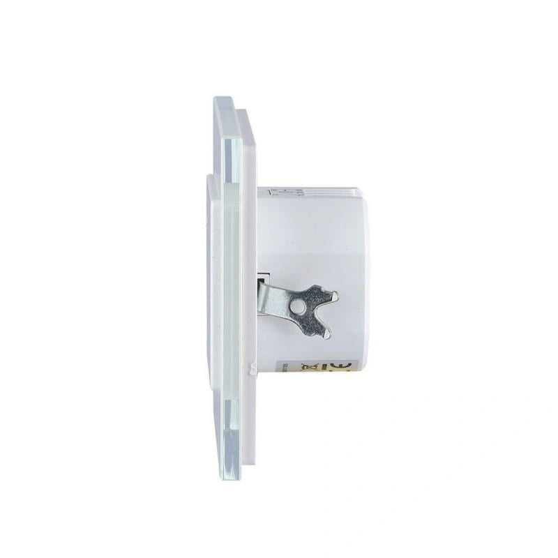 V-Tac 15021 VT-8084 sensore di movimento a microonde con rilevamento a 180°. Carico massimo: 300 Watt. Regolazione tempo e sensibilità. Colore bianco. IP20. Per abitazioni, uffici e attività commerciali.
