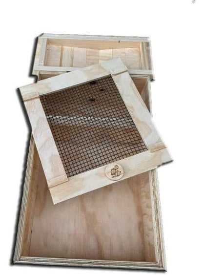 Terrario casetta per tartarughe di terra in legno con tetto spiovente cm 60 x 40 x altezza 23 cm