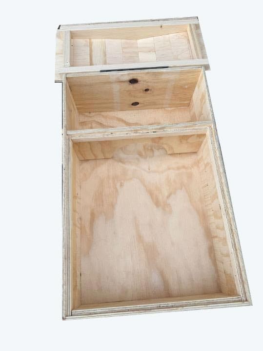 Terrario casetta per tartarughe di terra in legno con tetto spiovente cm 60 x 40 x altezza 23 cm