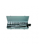 Maurer Plus cassetta chiavi a bussola 3/4" 21 pezzi in acciaio al cromo vanadio satinato. Valigetta in alluminio. 16 bussole esagonali: mm. 19-21-22-23-24-26-27-29-30-32-35-36-38-41-46-50. 1 cricchetto reversibile. 1 maniglia a T. 2 prolunghe: mm 100 - 20